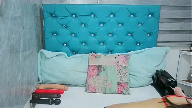 Snapshot of MAARYMOON chatting on March 18, 2025, 10:07 am MAARYMOON online show from March 18, 2025, 10:07 am