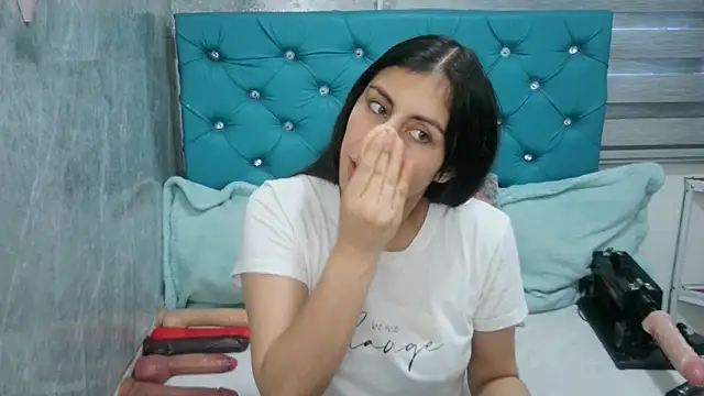 Snapshot of MAARYMOON chatting on March 19, 2025, 11:28 am MAARYMOON online show from March 19, 2025, 11:28 am