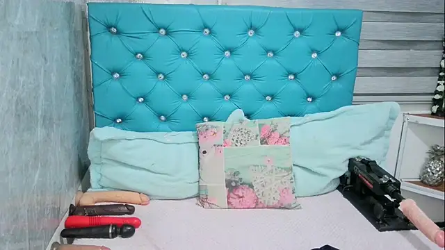 Snapshot of MAARYMOON chatting on February 18, 2025, 11:00 am MAARYMOON online show from February 18, 2025, 11:00 am