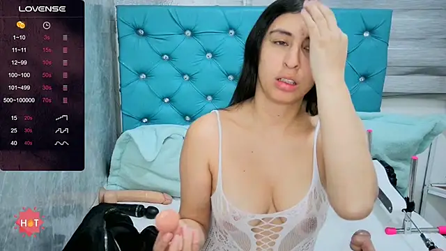 Snapshot of MAARYMOON chatting on November 26, 2025, 11:10 am MAARYMOON online show from November 26, 2025, 11:10 am