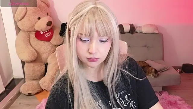 KuroChan420 online show from April 23, 2026, 3:57 am