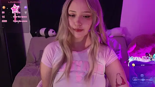 Snapshot of KuroChan420 chatting on March 19, 2025, 2:48 am KuroChan420 online show from March 19, 2025, 2:48 am