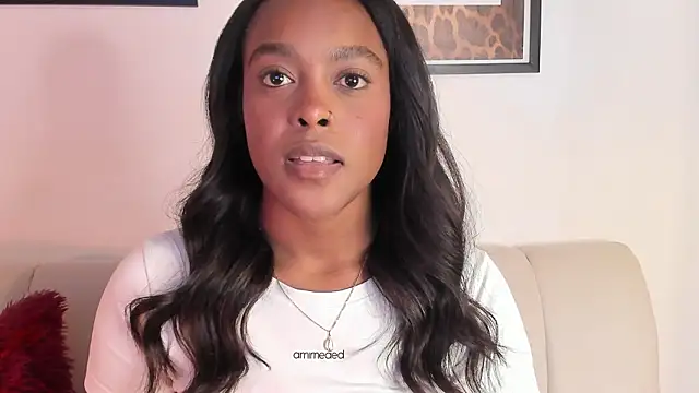 Snapshot of Emma_jonness chatting on March 17, 2026, 6:00 pm Emma jonness online show from March 17, 2026, 6:00 pm