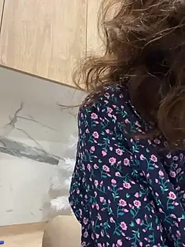 Snapshot of MissAnuta chatting on December 28, 2024, 8:15 pm MissAnuta online show from December 28, 2024, 8:15 pm