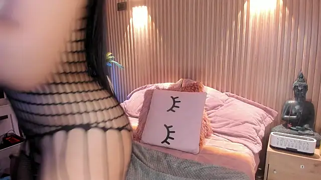 Snapshot of AMELIE_xx chatting on January 8, 2026, 2:39 am AMELIE xx online show from January 8, 2026, 2:39 am