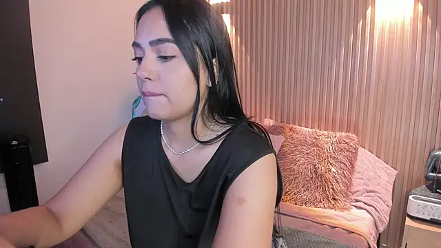 AMELIE xx online show from November 5, 2025, 12:19 pm