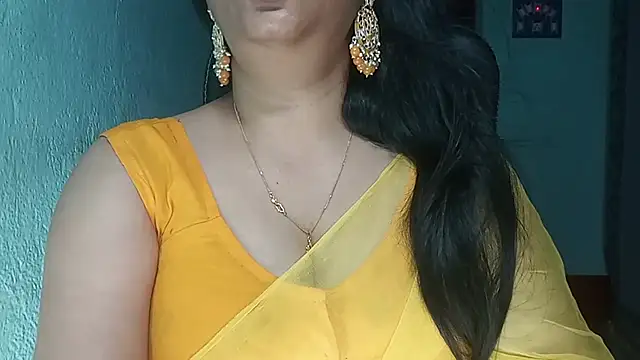 Snapshot of YourModhu chatting on April 19, 2026, 5:58 pm YourModhu online show from April 19, 2026, 5:58 pm