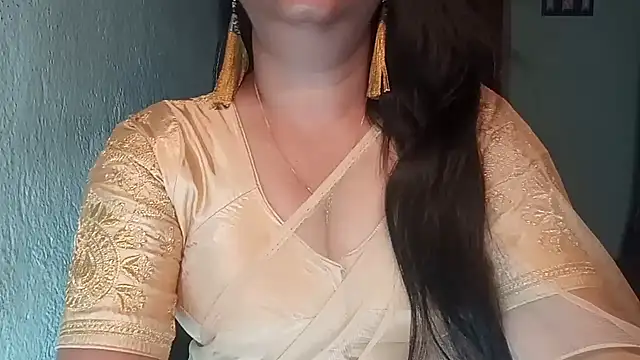 Snapshot of YourModhu chatting on April 20, 2026, 5:58 pm YourModhu online show from April 20, 2026, 5:58 pm