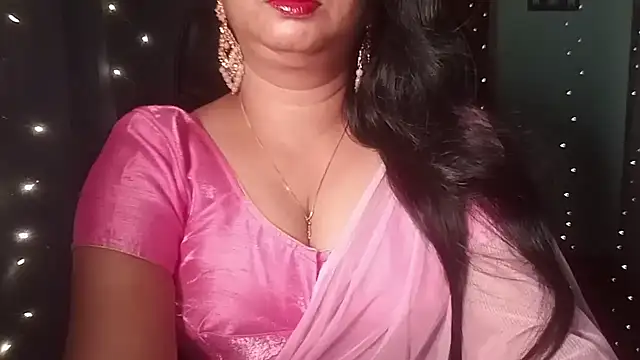 Snapshot of YourModhu chatting on July 1, 2026, 5:57 pm YourModhu online show from July 1, 2026, 5:57 pm