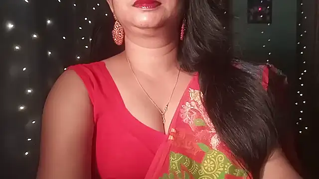 Snapshot of YourModhu chatting on June 24, 2026, 6:17 pm YourModhu online show from June 24, 2026, 6:17 pm