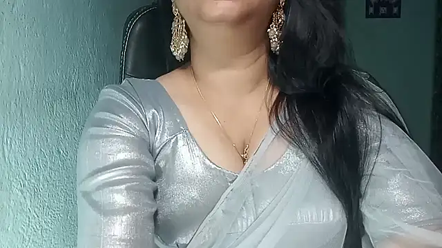 Snapshot of YourModhu chatting on April 10, 2026, 5:42 pm YourModhu online show from April 10, 2026, 5:42 pm