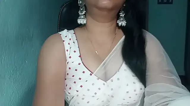 Snapshot of YourModhu chatting on May 13, 2026, 5:53 pm YourModhu online show from May 13, 2026, 5:53 pm