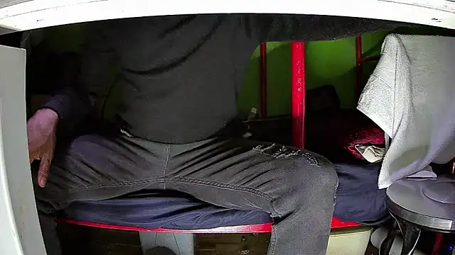 Walltaz online show from October 29, 2025, 4:44 am