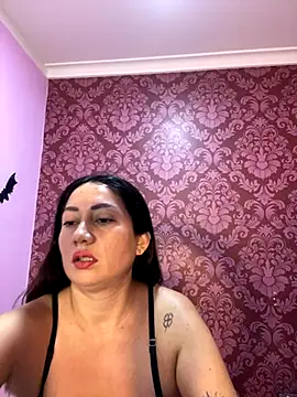 juliana diaz online show from November 3, 2025, 11:25 am