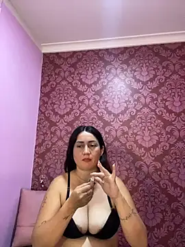 juliana diaz online show from November 20, 2025, 11:33 am