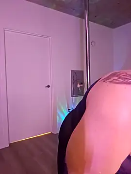 NikiFm online show from October 4, 2025, 10:50 am