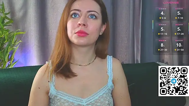 Snapshot of GirlfriendNina chatting on June 27, 2026, 6:30 am GirlfriendNina online show from June 27, 2026, 6:30 am