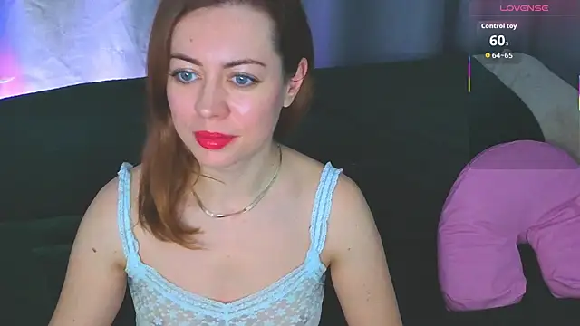 Snapshot of GirlfriendNina chatting on June 26, 2026, 9:15 am GirlfriendNina online show from June 26, 2026, 9:15 am