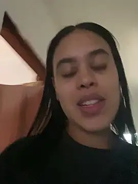 AlondraDiossa03 online show from February 21, 2026, 6:43 pm