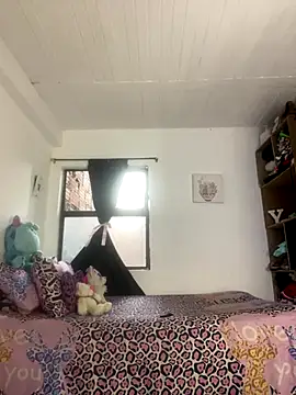 Snapshot of AlondraDiossa03 chatting on November 3, 2025, 6:55 pm AlondraDiossa03 online show from November 3, 2025, 6:55 pm