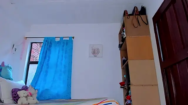 Snapshot of AlondraDiossa03 chatting on November 8, 2025, 8:23 pm AlondraDiossa03 online show from November 8, 2025, 8:23 pm