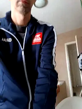 Geiler-boy313 online show from February 7, 2026, 10:23 am