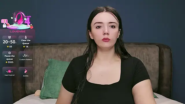 IamMolly online show from October 27, 2025, 8:37 am