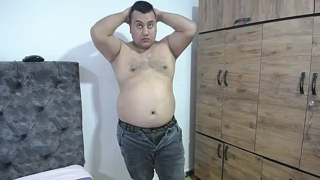 Snapshot of santi_hothot chatting on September 19, 2025, 7:18 pm santi hothot online show from September 19, 2025, 7:18 pm