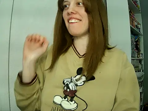 BellaRaim online show from April 15, 2026, 9:15 pm