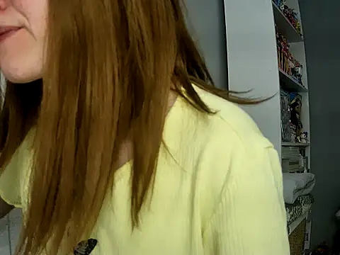 BellaRaim online show from April 16, 2026, 2:18 pm