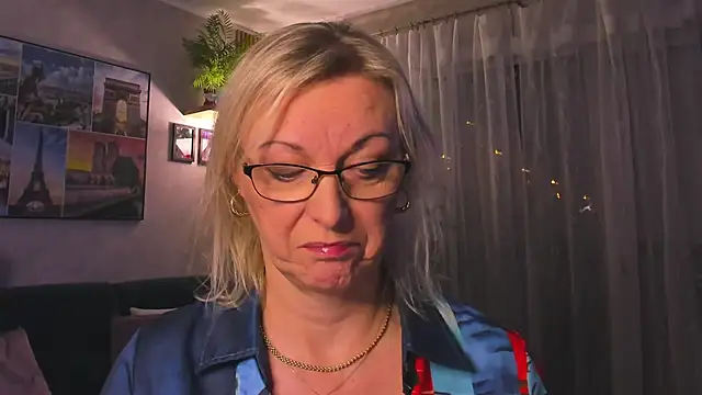 Snapshot of vanessa_chat chatting on January 5, 2026, 6:11 pm vanessa chat online show from January 5, 2026, 6:11 pm