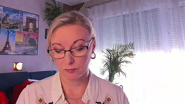 Snapshot of vanessa_chat chatting on May 28, 2026, 1:28 pm vanessa chat online show from May 28, 2026, 1:28 pm