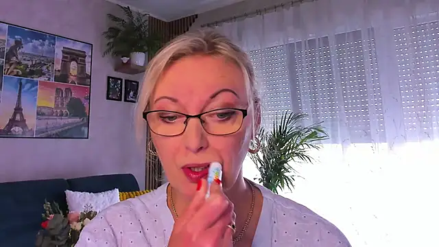 Snapshot of vanessa_chat chatting on May 11, 2026, 2:56 pm vanessa chat online show from May 11, 2026, 2:56 pm