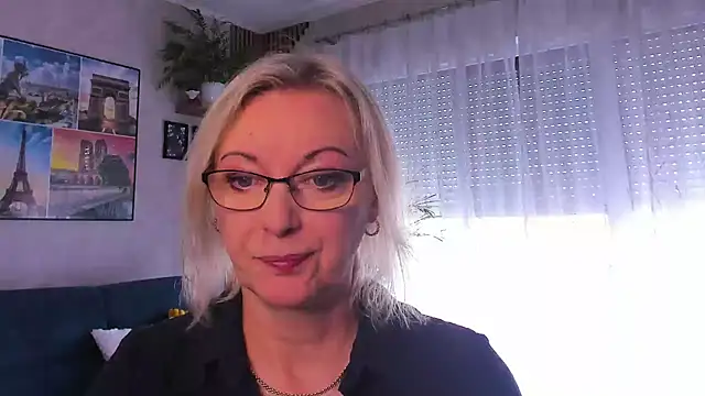 Snapshot of vanessa_chat chatting on May 4, 2026, 1:25 pm vanessa chat online show from May 4, 2026, 1:25 pm