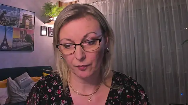 vanessa chat online show from March 11, 2025, 5:57 pm