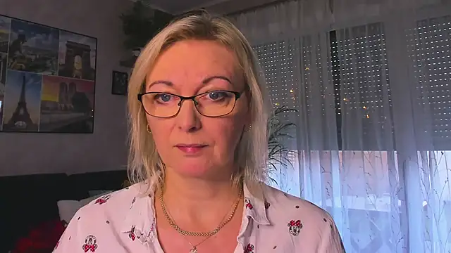 Snapshot of vanessa_chat chatting on December 18, 2025, 2:21 pm vanessa chat online show from December 18, 2025, 2:21 pm