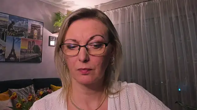 vanessa chat online show from March 17, 2025, 5:49 pm