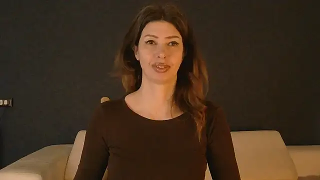 Snapshot of WhiteQueen888 chatting on April 15, 2026, 6:52 am WhiteQueen888 online show from April 15, 2026, 6:52 am