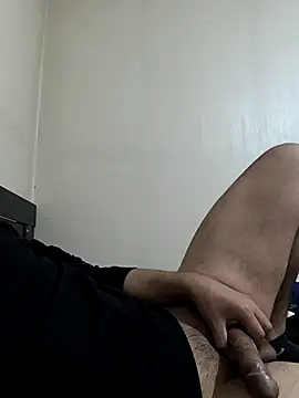 Snapshot of Mahmut_34_34_ chatting on December 15, 2025, 5:41 pm Mahmut 34 34 online show from December 15, 2025, 5:41 pm