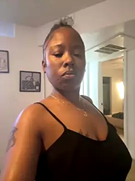 Snapshot of NaomiLust90 chatting on December 14, 2025, 4:40 am NaomiLust90 online show from December 14, 2025, 4:40 am