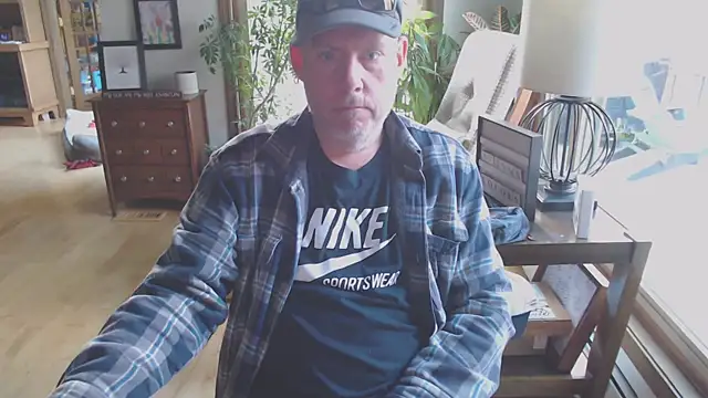 Snapshot of kevin_rules chatting on October 27, 2025, 1:01 pm kevin rules online show from October 27, 2025, 1:01 pm