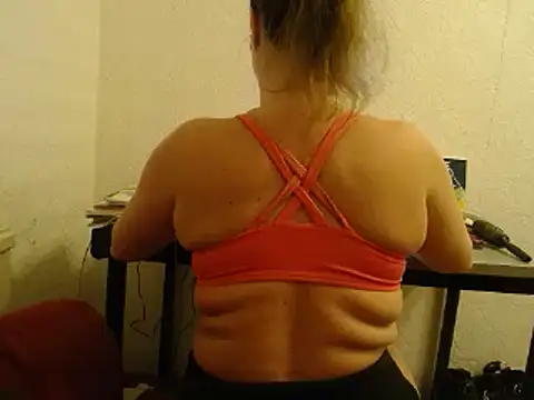 Snapshot of Milana235 chatting on February 28, 2025, 7:14 pm Milana235 online show from February 28, 2025, 7:14 pm