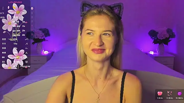 AnnaCarrera online show from September 16, 2025, 6:20 pm