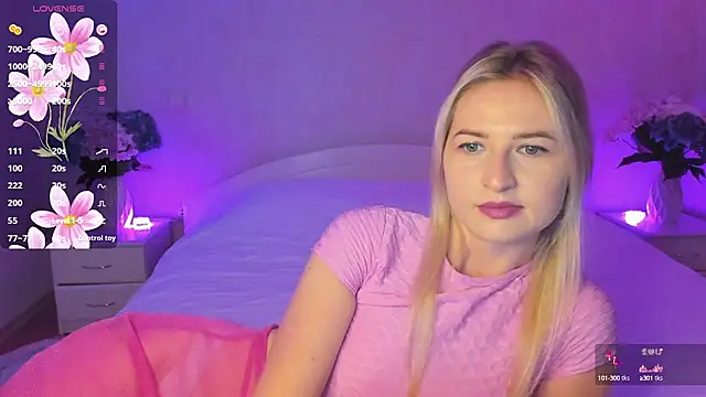 AnnaCarrera online show from September 23, 2025, 6:37 pm