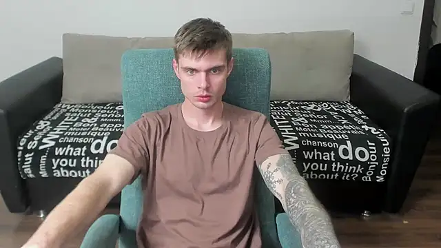 maks wolfis online show from March 2, 2025, 7:30 pm