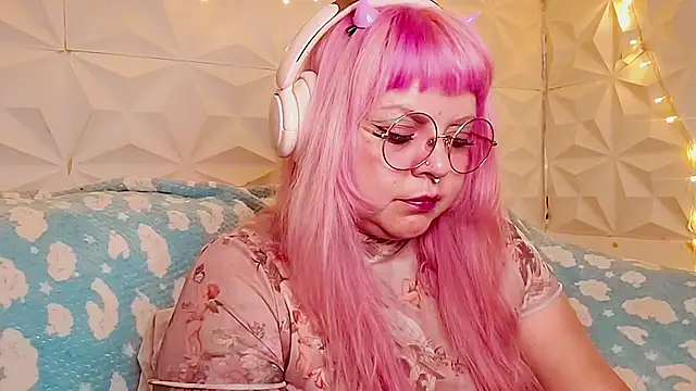Snapshot of Satyn_doll chatting on May 24, 2026, 2:55 am Satyn doll online show from May 24, 2026, 2:55 am