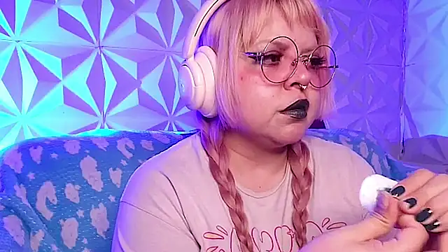 Snapshot of Satyn_doll chatting on April 29, 2026, 2:27 am Satyn doll online show from April 29, 2026, 2:27 am