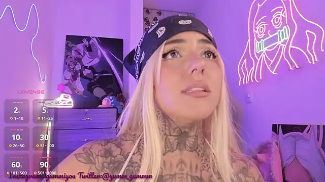 Snapshot of cute_catlyn chatting on March 5, 2025, 7:38 pm cute catlyn online show from March 5, 2025, 7:38 pm