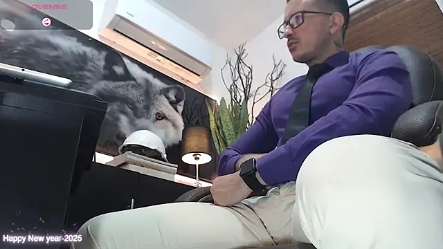 randyluke online show from February 21, 2025, 9:02 am