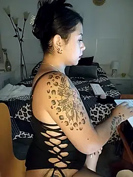 little susie online show from November 19, 2025, 9:20 am